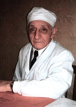 15 сентября 1924 года родился основатель рязанской школы фундаментальной оториноларингологии профессор Абас Мехти Оглы Талышинский